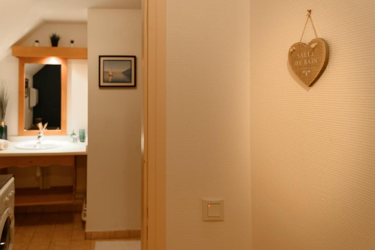 The Green Fee Close To The Golf Course And 5 Minutes From The Lake Giez Exterior photo